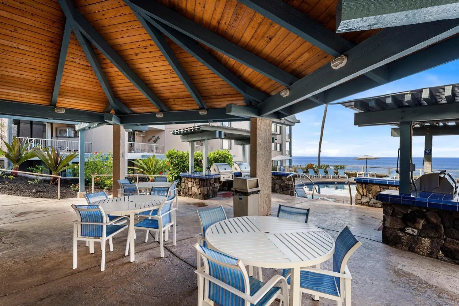 Exceptional Kona Reef Condo - Full Ac - Oceanfront - Walking Distance To Restaurants & Shops 凯路亚-科纳 0*,  美国